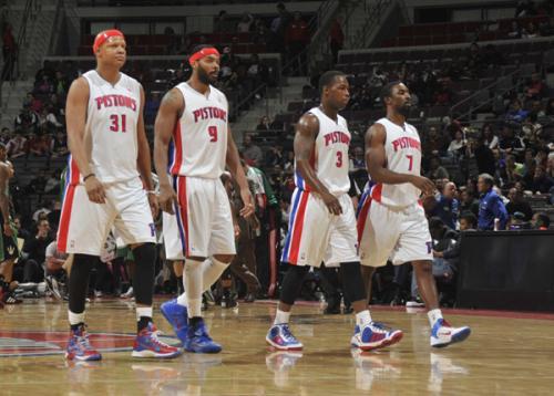 含泪赴欧！樊振东自曝逃离真相，3座大山逼走国乒一哥？（远赴欧洲背后：樊振东自述离开缘由，三重压力逼走国乒一哥？）