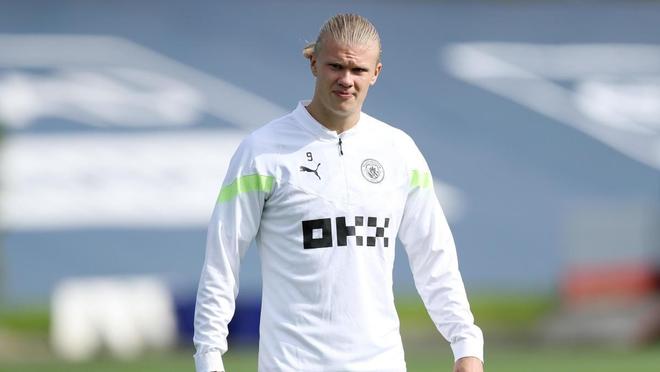 荷甲半场：费尔曼、佩皮建功，埃因霍温暂2-0福伦丹（荷甲半场战报：费尔曼佩皮相继破门，埃因霍温暂2-0领先福伦丹）