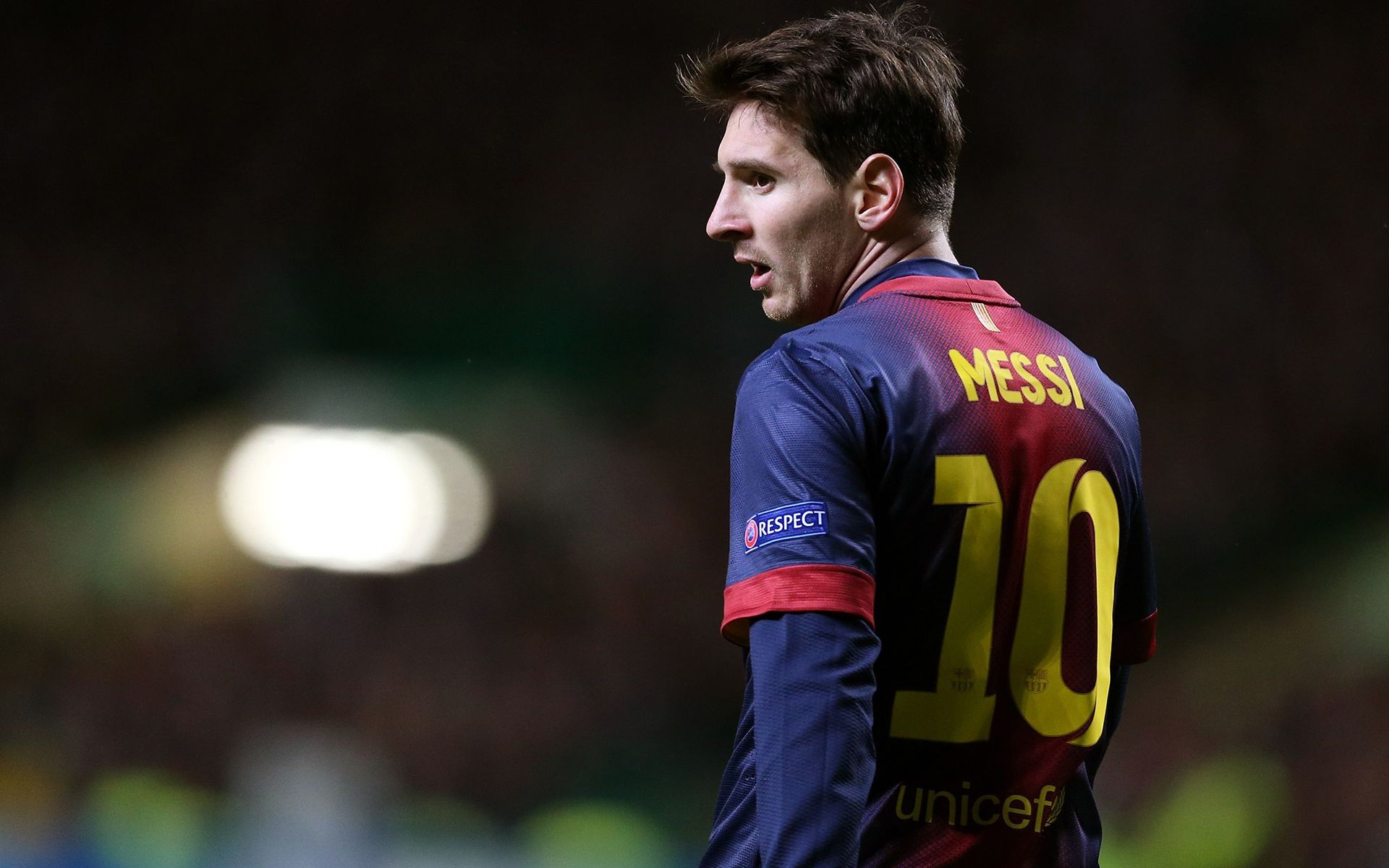 2026年F1全阵容敲定！角田裕毅降为储备车手，哈贾尔晋升搭档维斯塔潘（2026年F1阵容定案：角田裕毅改任预备车手，哈贾尔晋升与维斯塔潘搭档）