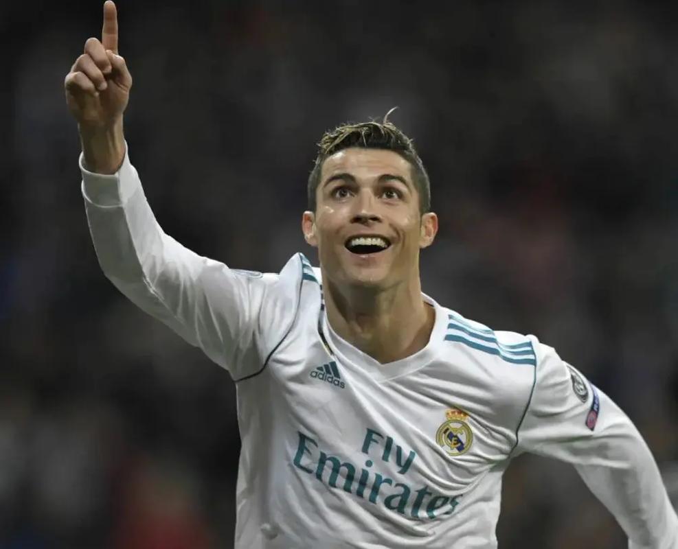 中超比赛亮点：武汉三镇绝杀山东泰山,