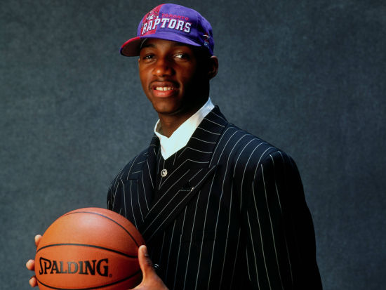 辽宁男篮王哲林末节关键表现（王哲林末节高光表现助力辽宁男篮）